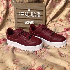 Nike Air Force 1 Sage